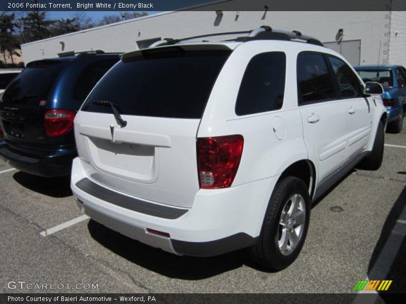 Bright White / Ebony Black 2006 Pontiac Torrent