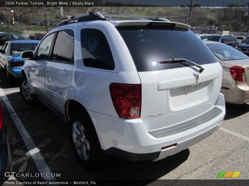 Bright White / Ebony Black 2006 Pontiac Torrent