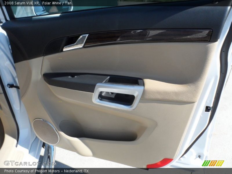 Polar White / Tan 2008 Saturn VUE XR