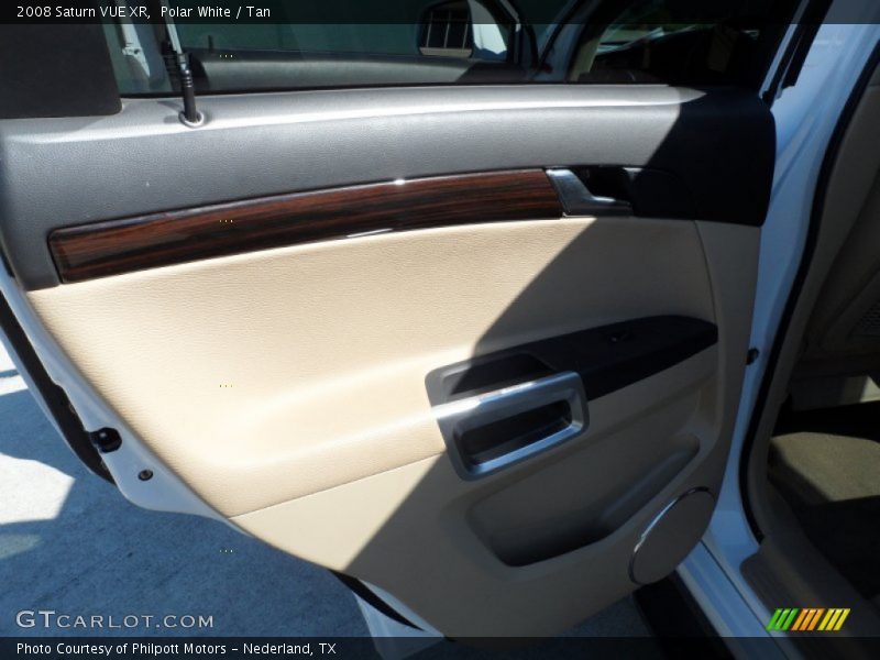 Polar White / Tan 2008 Saturn VUE XR