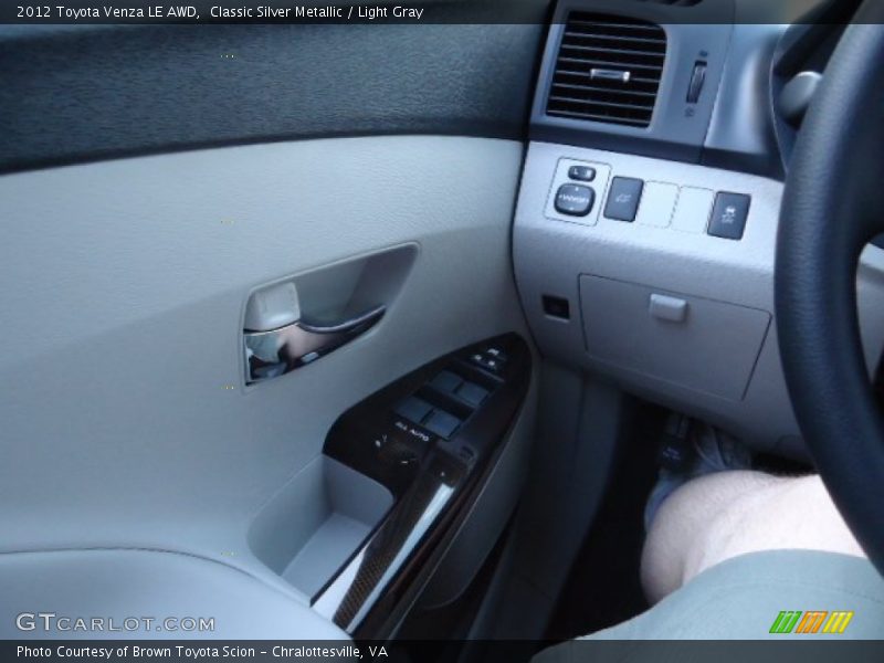 Classic Silver Metallic / Light Gray 2012 Toyota Venza LE AWD