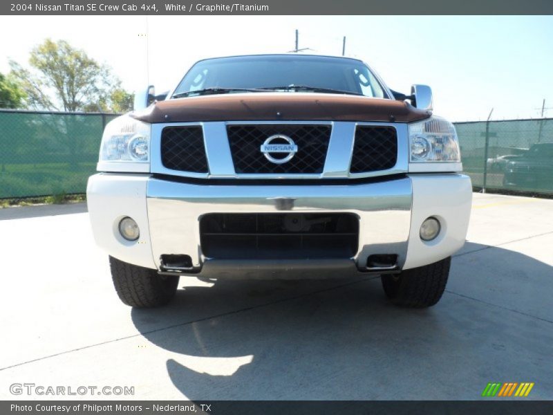 White / Graphite/Titanium 2004 Nissan Titan SE Crew Cab 4x4