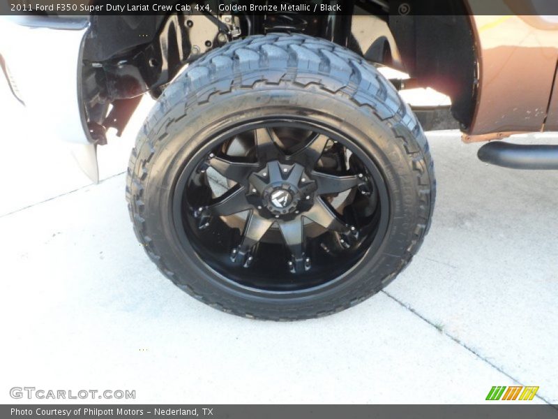 Custom Wheels of 2011 F350 Super Duty Lariat Crew Cab 4x4