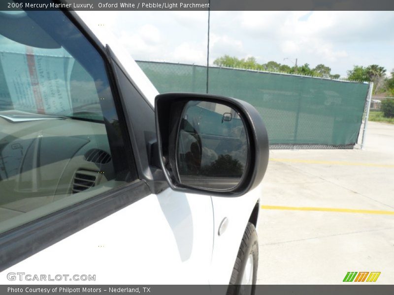 Oxford White / Pebble/Light Parchment 2006 Mercury Mariner Luxury