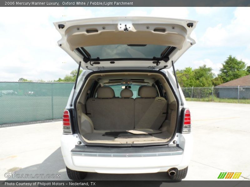 Oxford White / Pebble/Light Parchment 2006 Mercury Mariner Luxury