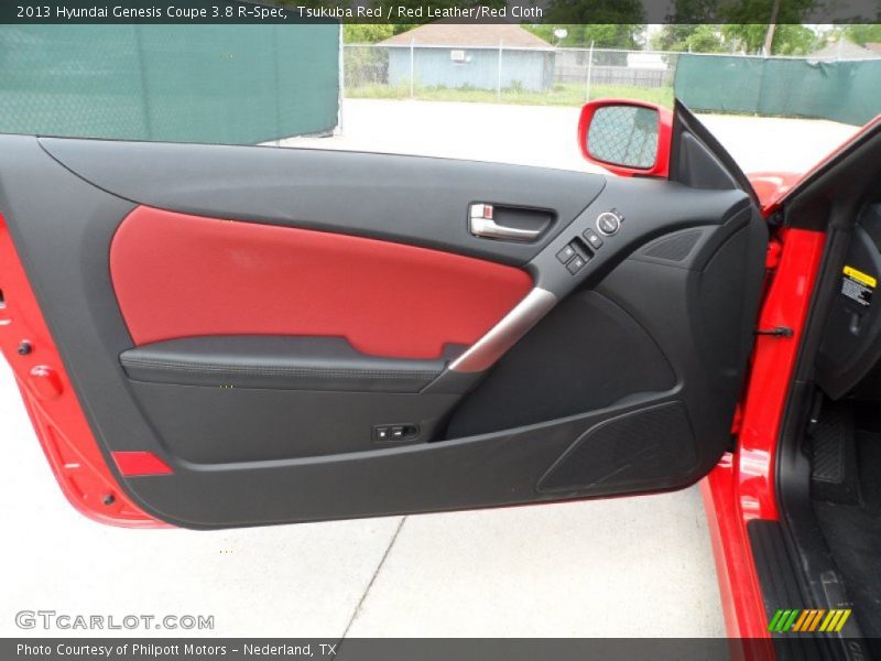 Door Panel of 2013 Genesis Coupe 3.8 R-Spec