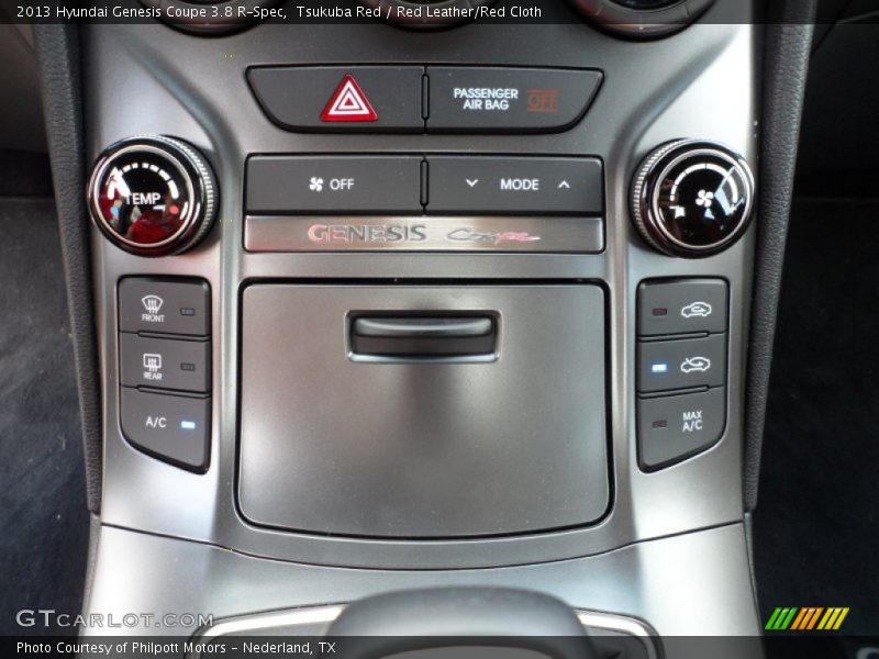 Controls of 2013 Genesis Coupe 3.8 R-Spec