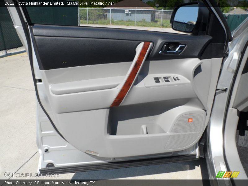 Classic Silver Metallic / Ash 2012 Toyota Highlander Limited