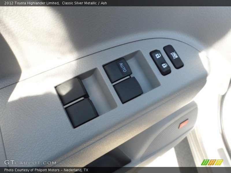 Classic Silver Metallic / Ash 2012 Toyota Highlander Limited