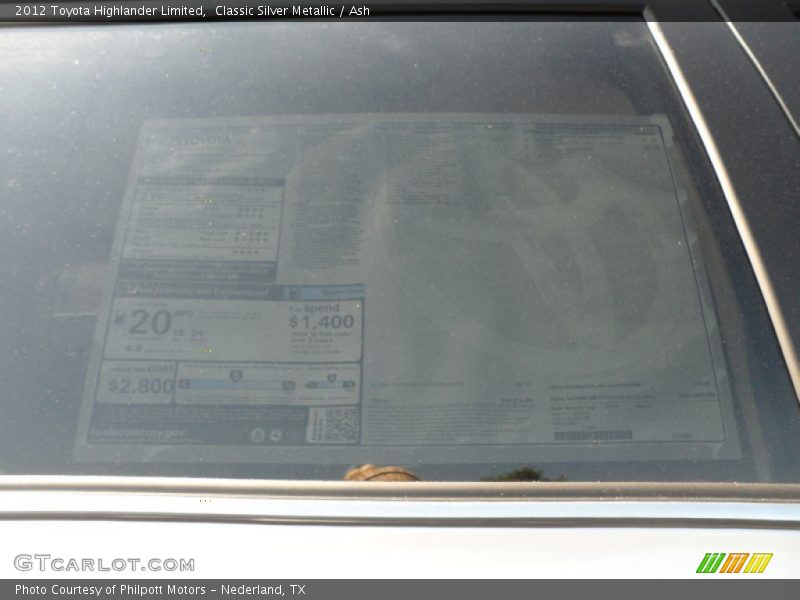 Classic Silver Metallic / Ash 2012 Toyota Highlander Limited