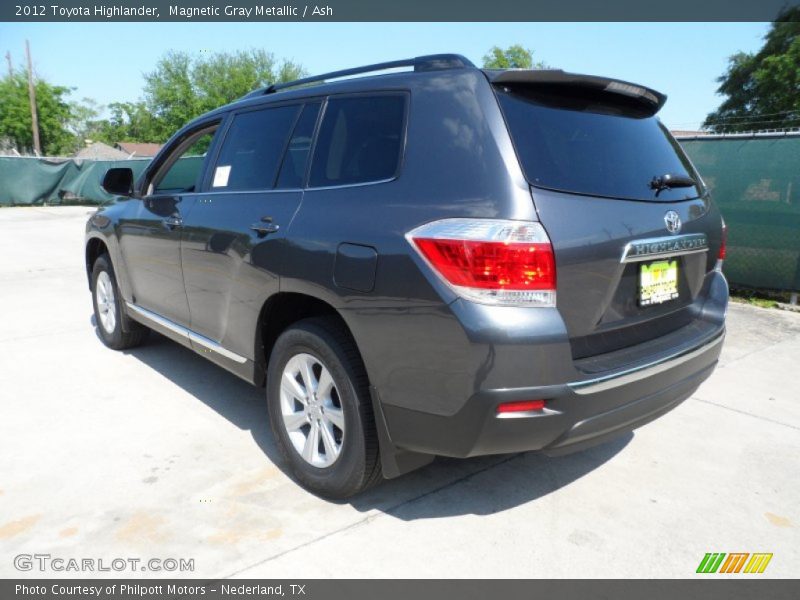 Magnetic Gray Metallic / Ash 2012 Toyota Highlander