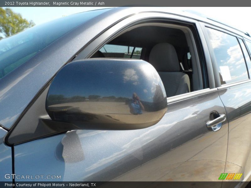 Magnetic Gray Metallic / Ash 2012 Toyota Highlander