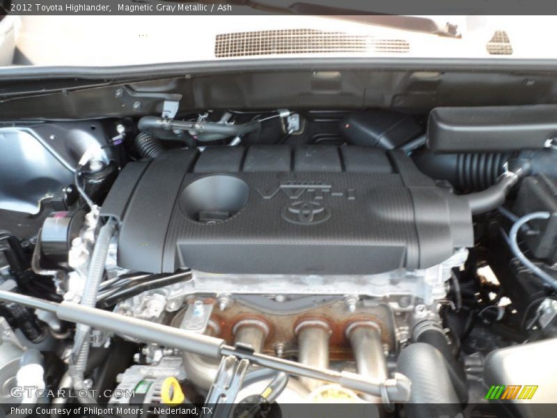 Magnetic Gray Metallic / Ash 2012 Toyota Highlander