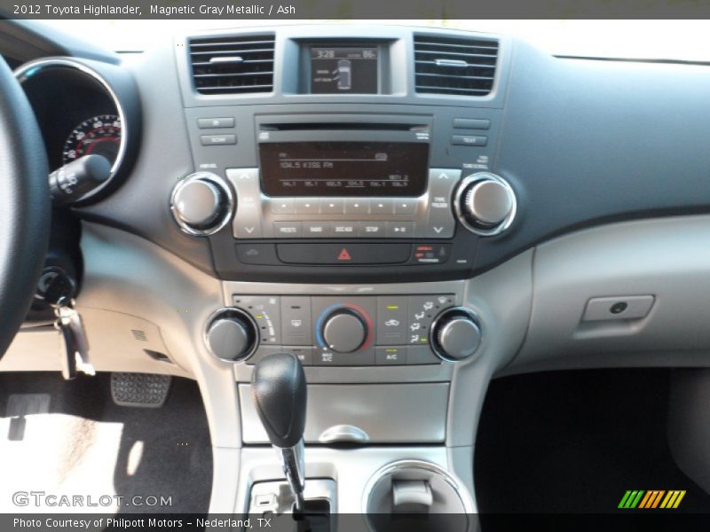 Magnetic Gray Metallic / Ash 2012 Toyota Highlander
