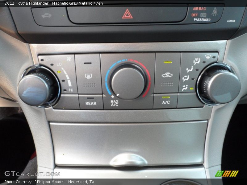 Magnetic Gray Metallic / Ash 2012 Toyota Highlander