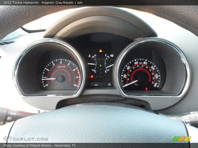 Magnetic Gray Metallic / Ash 2012 Toyota Highlander