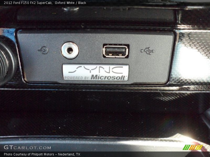 Oxford White / Black 2012 Ford F150 FX2 SuperCab