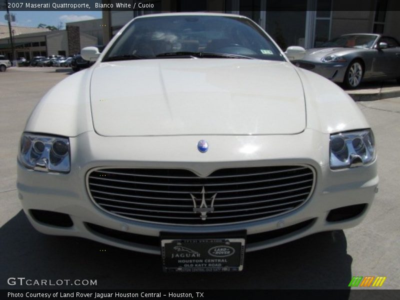 Bianco White / Cuoio 2007 Maserati Quattroporte