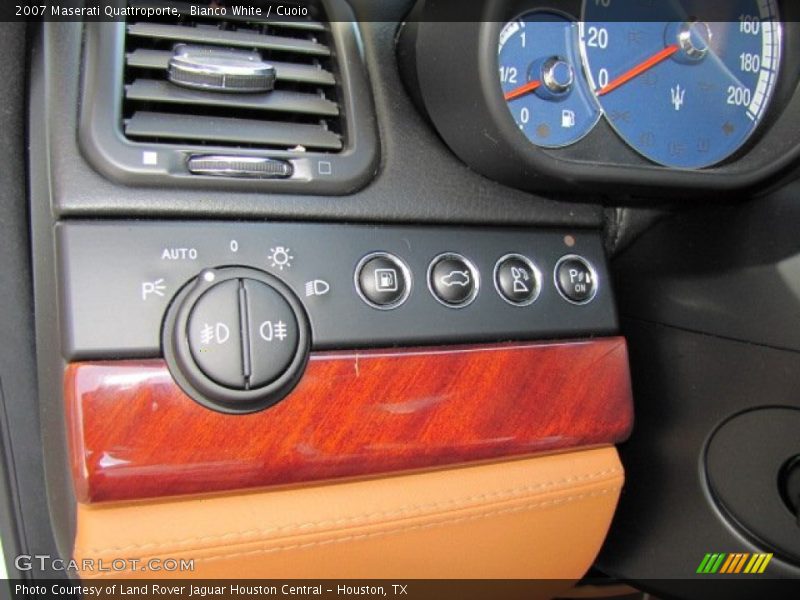Controls of 2007 Quattroporte 