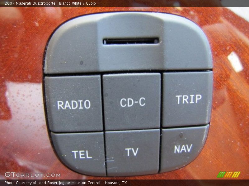 Controls of 2007 Quattroporte 