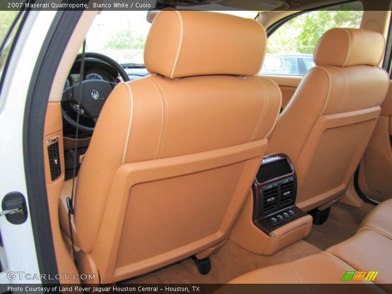 Bianco White / Cuoio 2007 Maserati Quattroporte