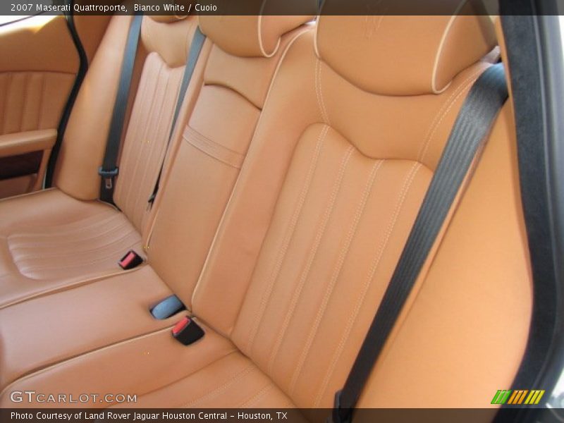 Bianco White / Cuoio 2007 Maserati Quattroporte