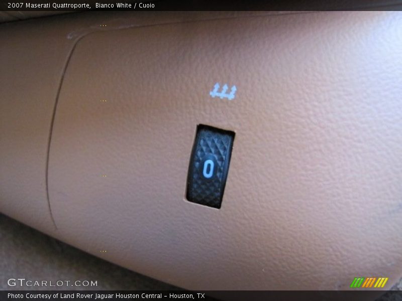 Bianco White / Cuoio 2007 Maserati Quattroporte