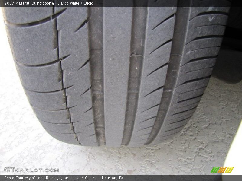 Bianco White / Cuoio 2007 Maserati Quattroporte