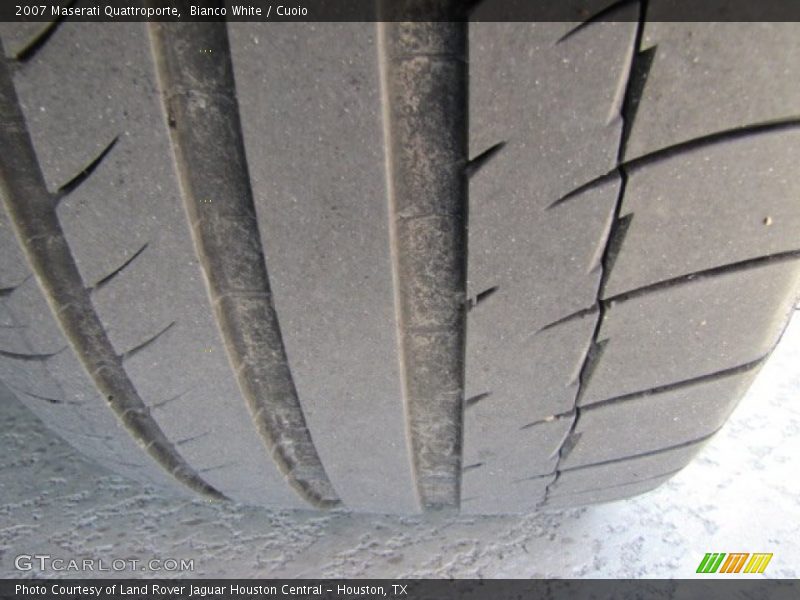 Bianco White / Cuoio 2007 Maserati Quattroporte
