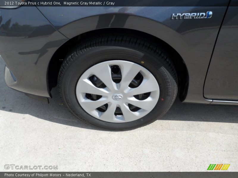 Magnetic Gray Metallic / Gray 2012 Toyota Prius c Hybrid One