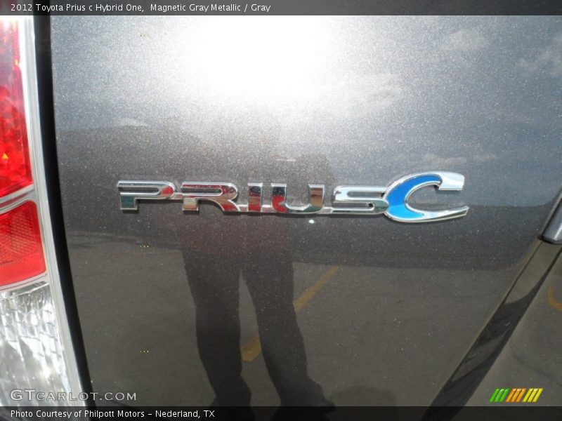 Magnetic Gray Metallic / Gray 2012 Toyota Prius c Hybrid One