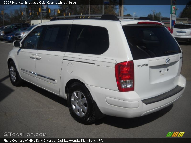 Cosmic White / Beige 2007 Hyundai Entourage GLS