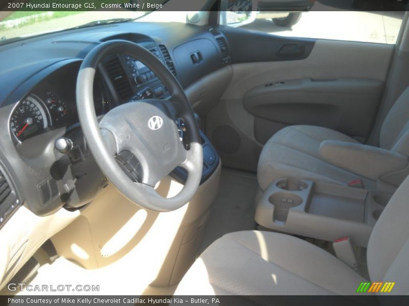 Cosmic White / Beige 2007 Hyundai Entourage GLS