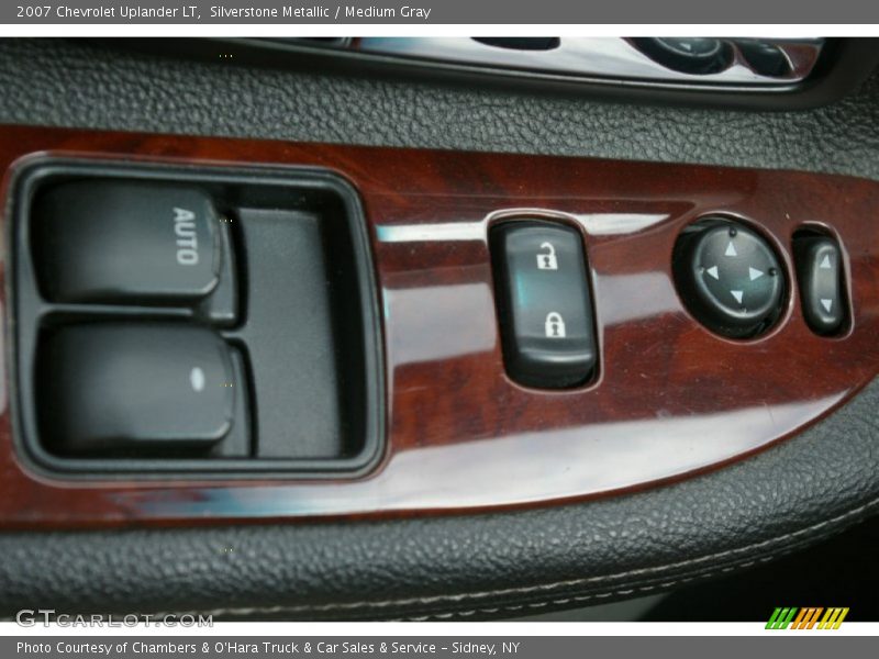 Silverstone Metallic / Medium Gray 2007 Chevrolet Uplander LT