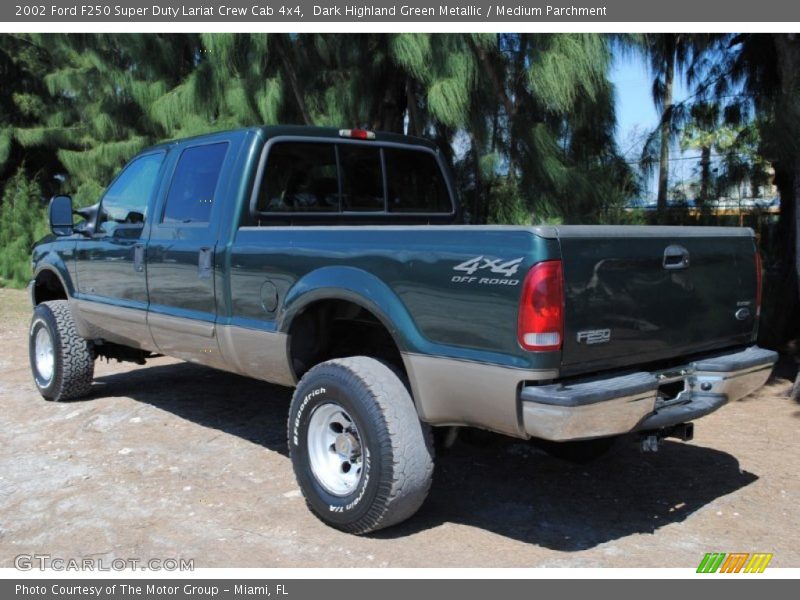 Dark Highland Green Metallic / Medium Parchment 2002 Ford F250 Super Duty Lariat Crew Cab 4x4