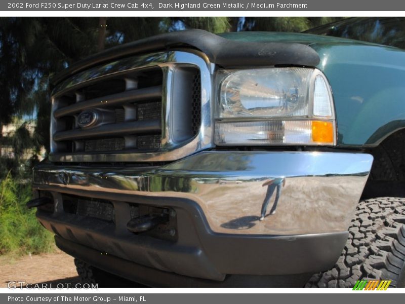 Dark Highland Green Metallic / Medium Parchment 2002 Ford F250 Super Duty Lariat Crew Cab 4x4