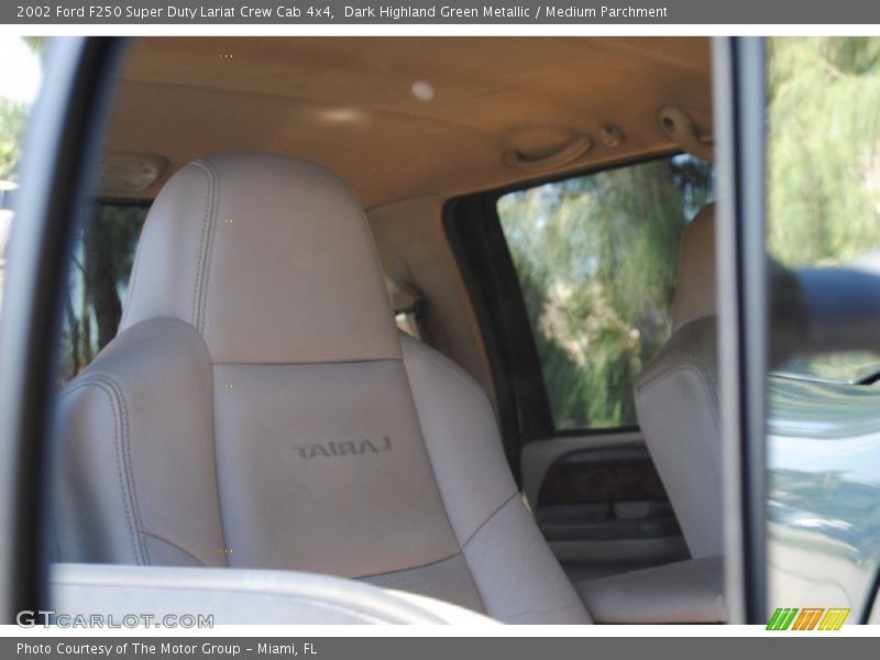 Dark Highland Green Metallic / Medium Parchment 2002 Ford F250 Super Duty Lariat Crew Cab 4x4