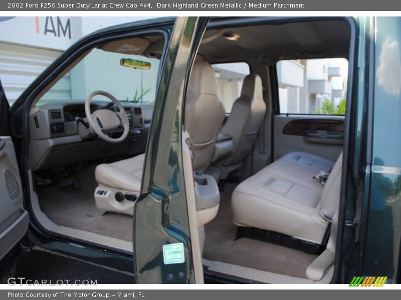 Dark Highland Green Metallic / Medium Parchment 2002 Ford F250 Super Duty Lariat Crew Cab 4x4