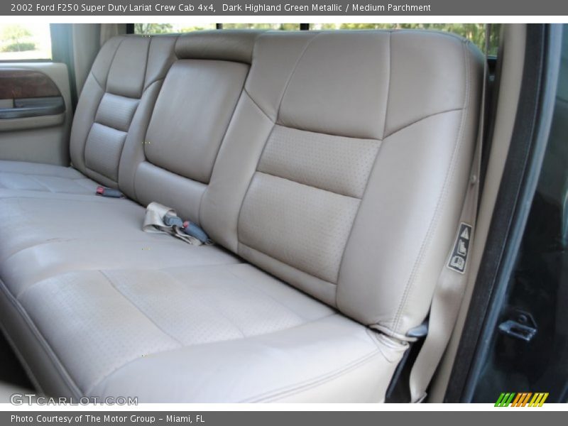 Dark Highland Green Metallic / Medium Parchment 2002 Ford F250 Super Duty Lariat Crew Cab 4x4