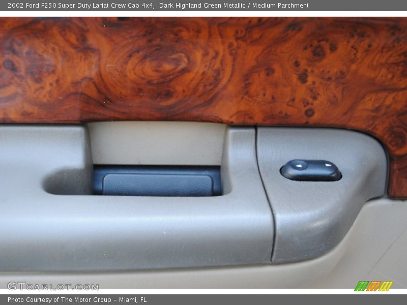 Dark Highland Green Metallic / Medium Parchment 2002 Ford F250 Super Duty Lariat Crew Cab 4x4