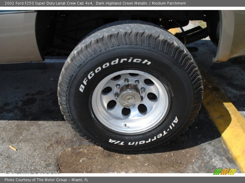 Dark Highland Green Metallic / Medium Parchment 2002 Ford F250 Super Duty Lariat Crew Cab 4x4