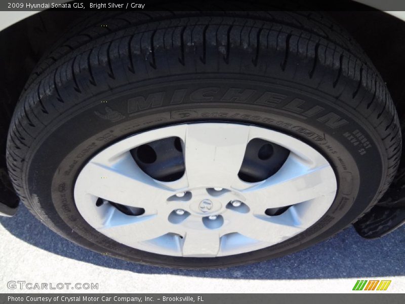 Bright Silver / Gray 2009 Hyundai Sonata GLS