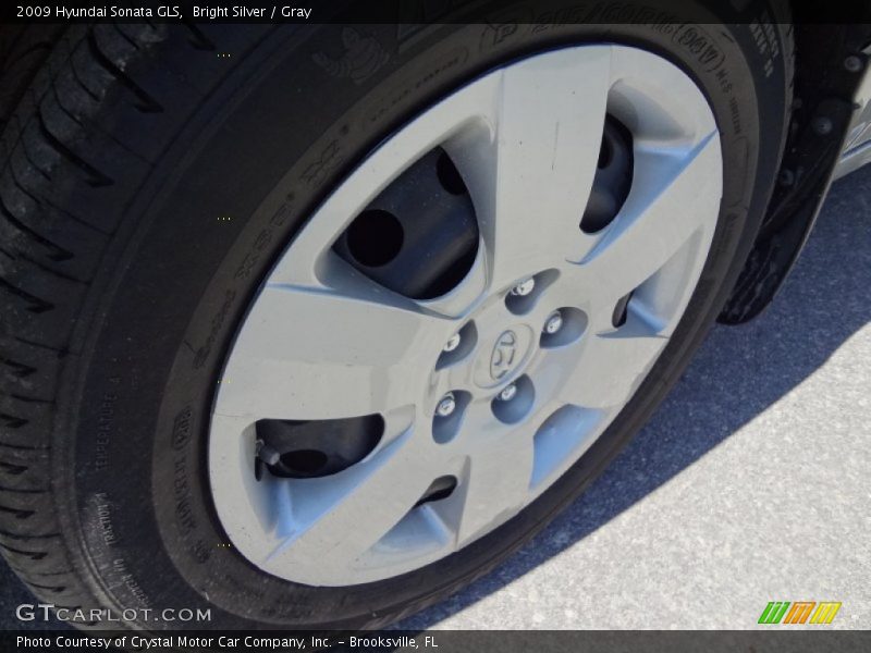 Bright Silver / Gray 2009 Hyundai Sonata GLS