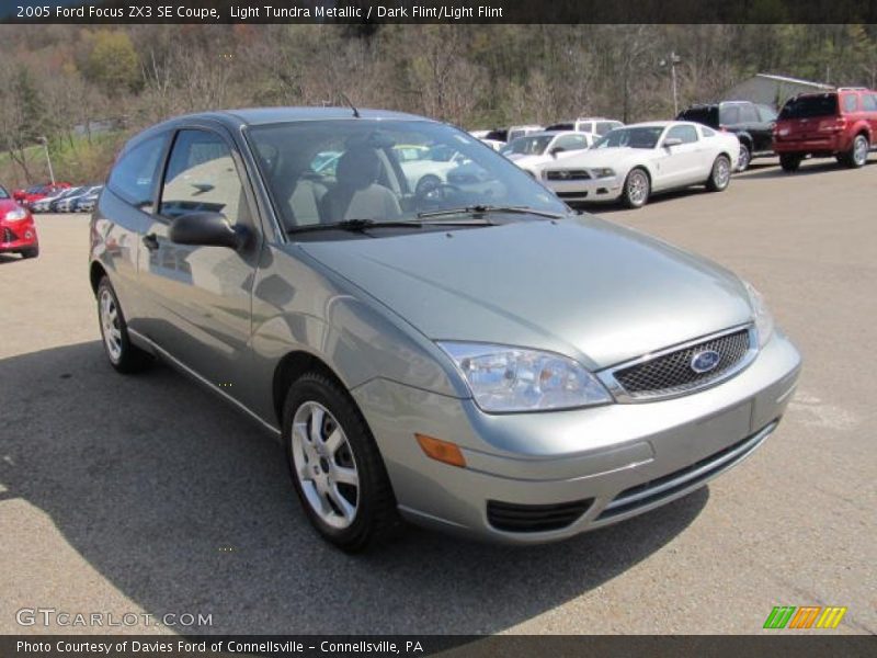 Light Tundra Metallic / Dark Flint/Light Flint 2005 Ford Focus ZX3 SE Coupe