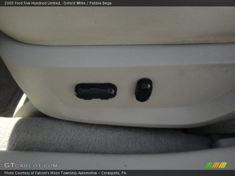 Oxford White / Pebble Beige 2005 Ford Five Hundred Limited