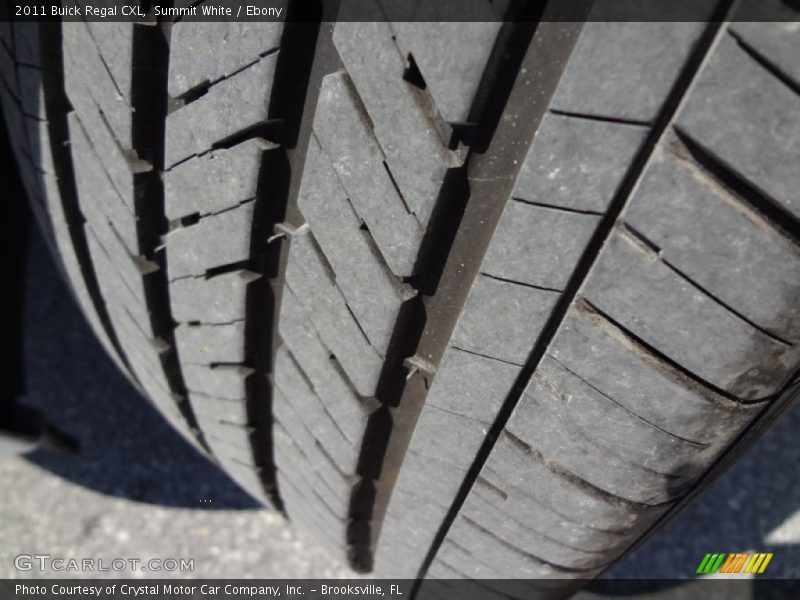 Summit White / Ebony 2011 Buick Regal CXL