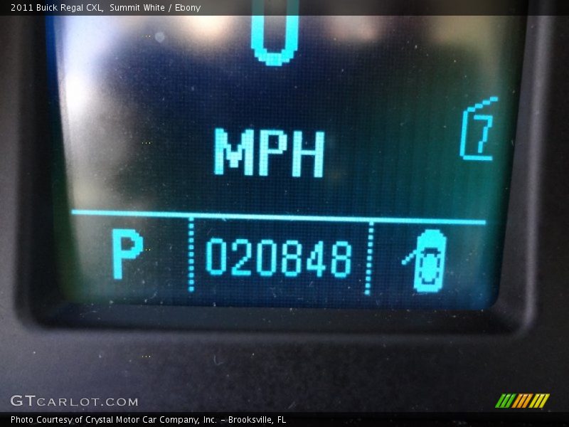 Summit White / Ebony 2011 Buick Regal CXL