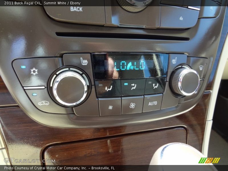 Summit White / Ebony 2011 Buick Regal CXL