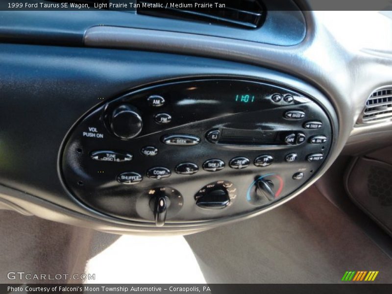 Controls of 1999 Taurus SE Wagon