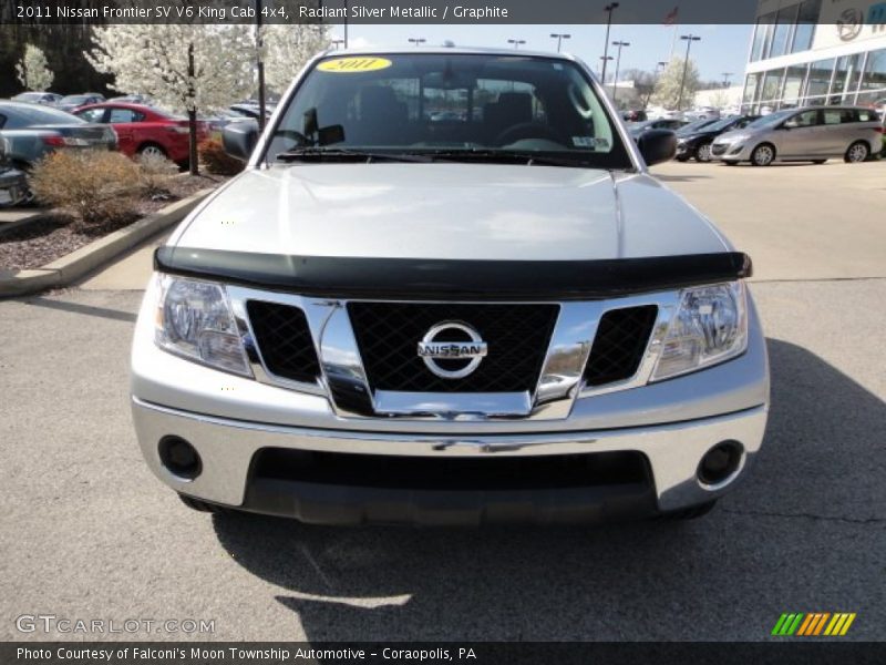 Radiant Silver Metallic / Graphite 2011 Nissan Frontier SV V6 King Cab 4x4